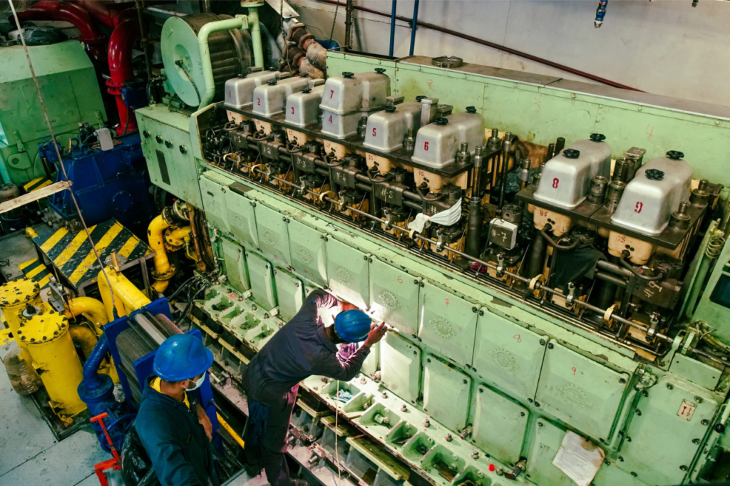 Hybrid vs. Diesel Aluminium Tug Boats: A Deep Dive Comparison